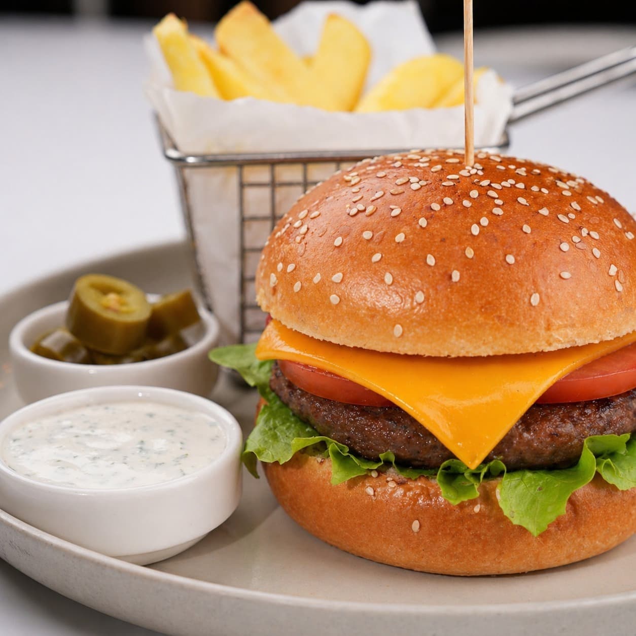CHEESE BURGER