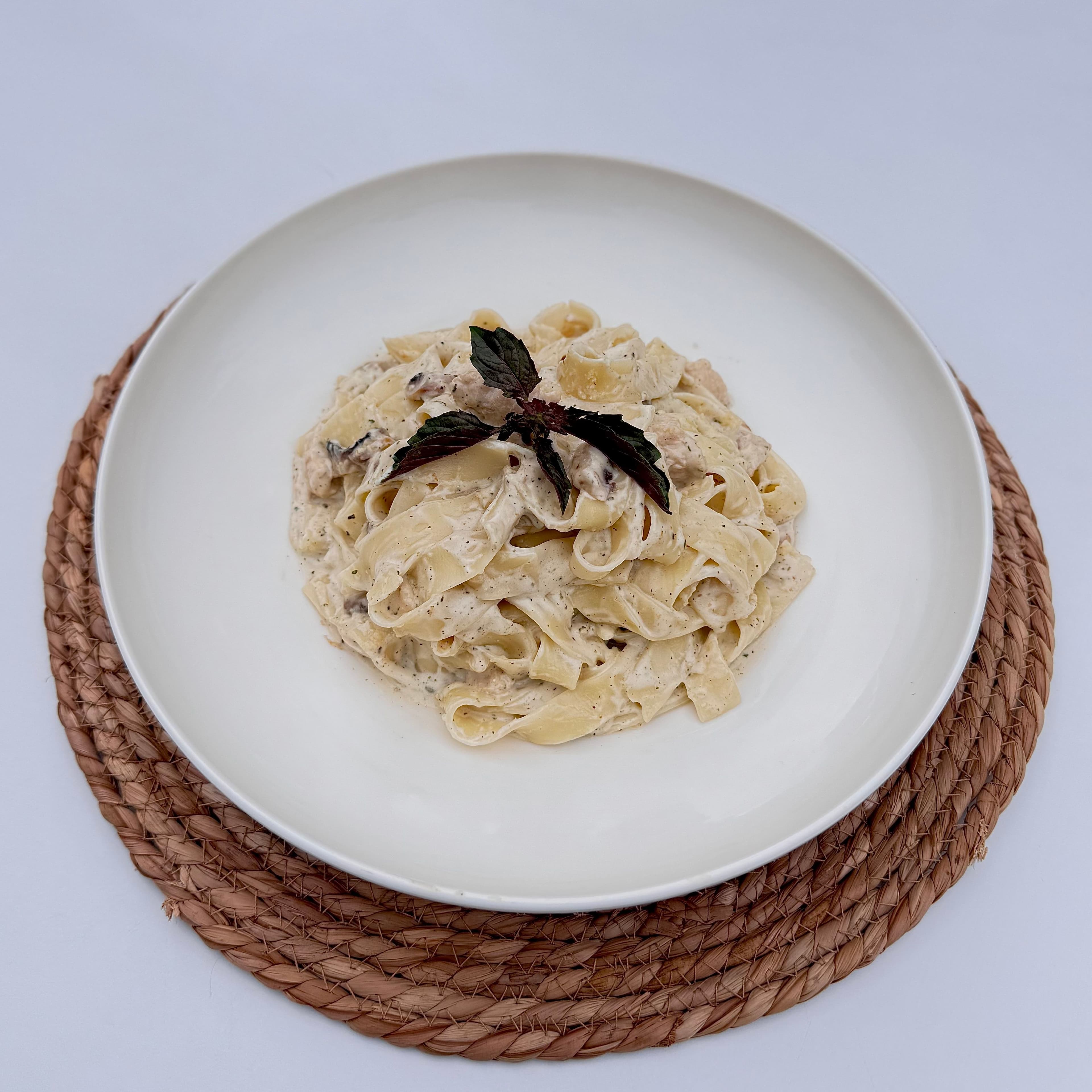 FETTUCINE ALFREDO